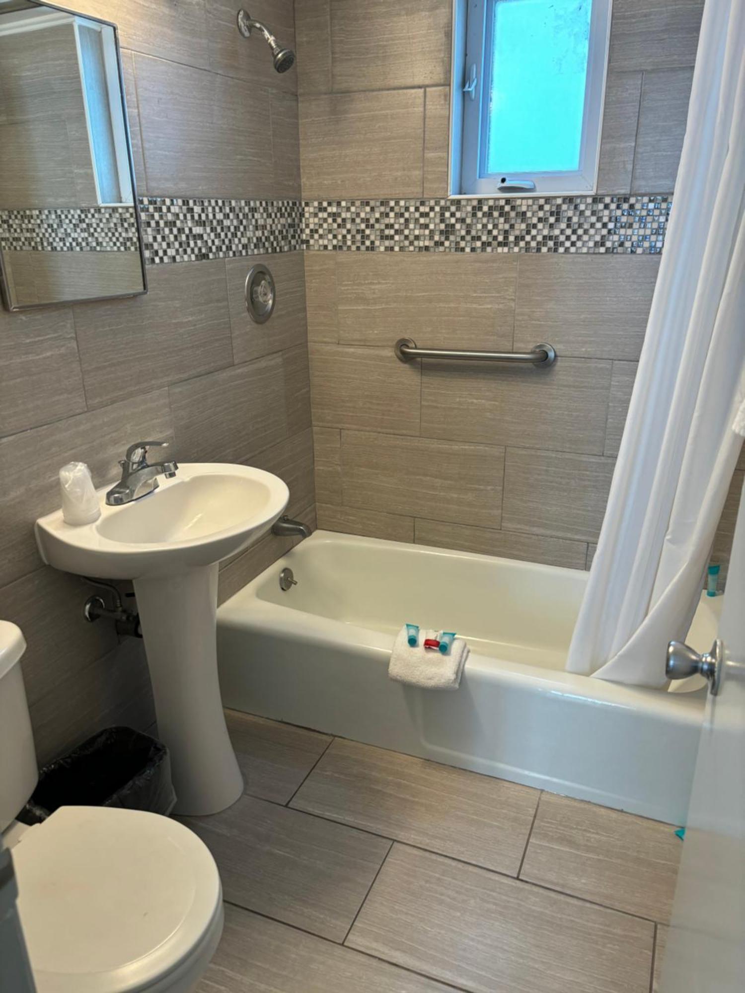 Brittany Motel Wildwood Bagian luar foto